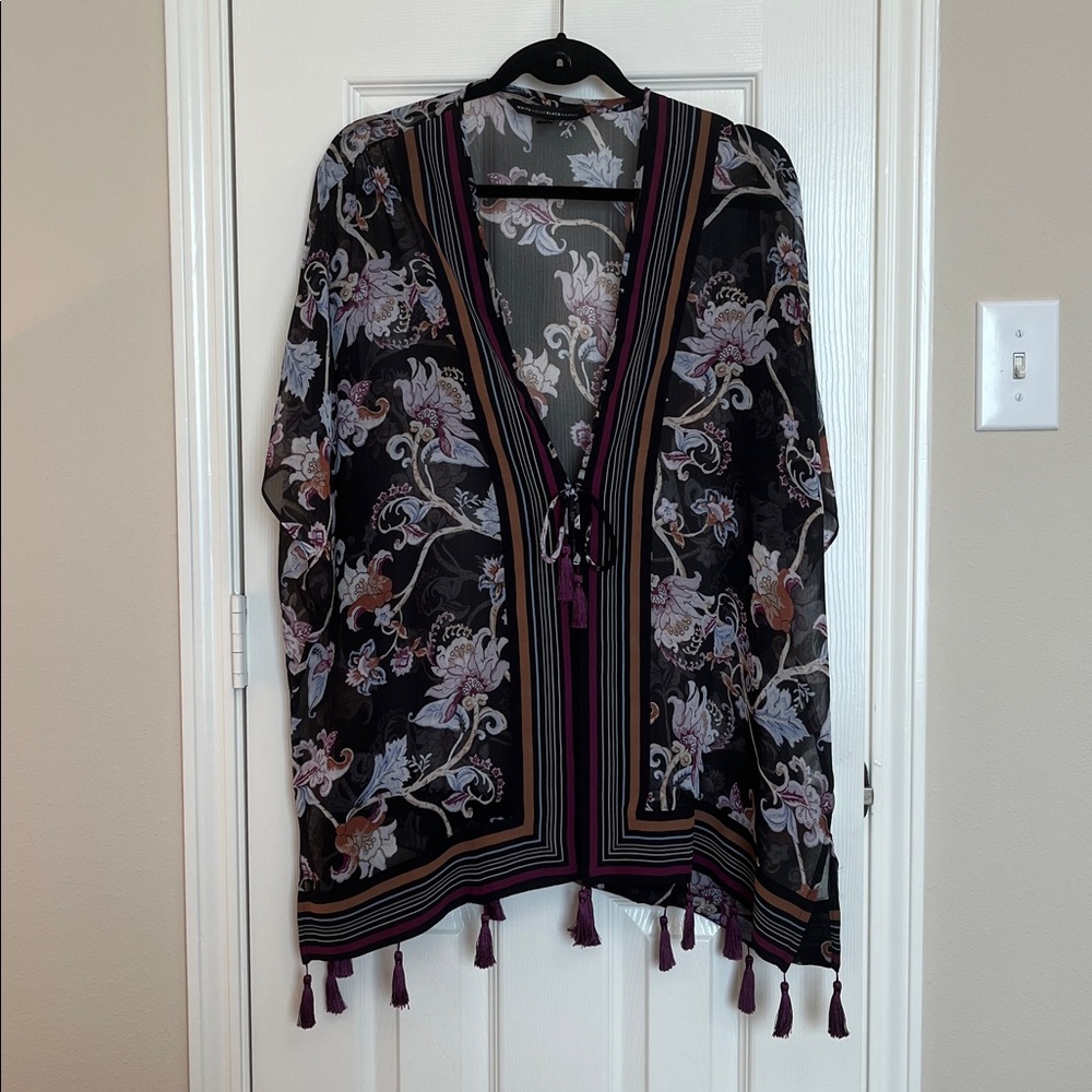 White House Black Market Floral Tassel Kimino - Picture 3 of 8